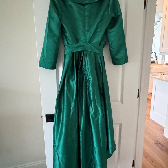 Beautiful Mother of the Bride Dress Brand New   Size 12 - Picture 2 of 5